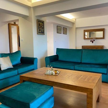 Old Town Apartment With Panoramic View 부쿠레슈티 외부 사진