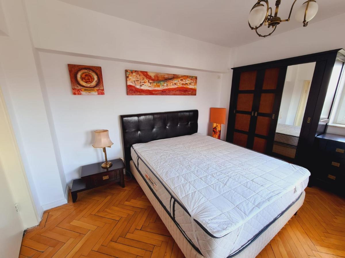 Old Town Apartment With Panoramic View 부쿠레슈티 외부 사진