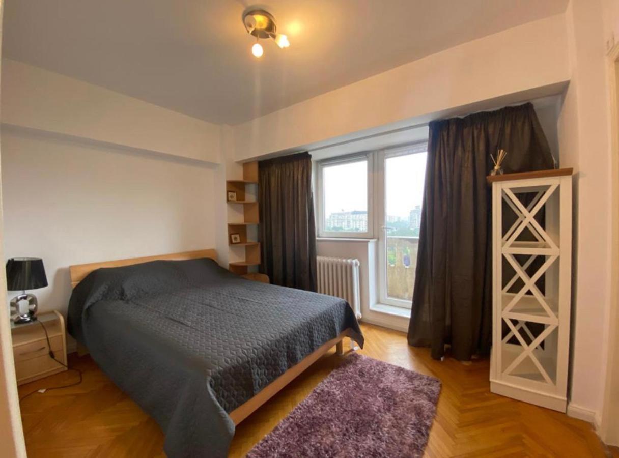 Old Town Apartment With Panoramic View 부쿠레슈티 외부 사진